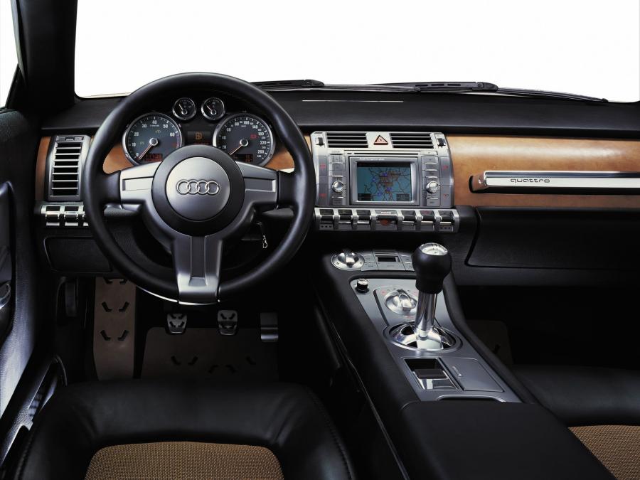 Торпедо Audi Steppenwolf Concept 2000 года  (фото 16 из 24)